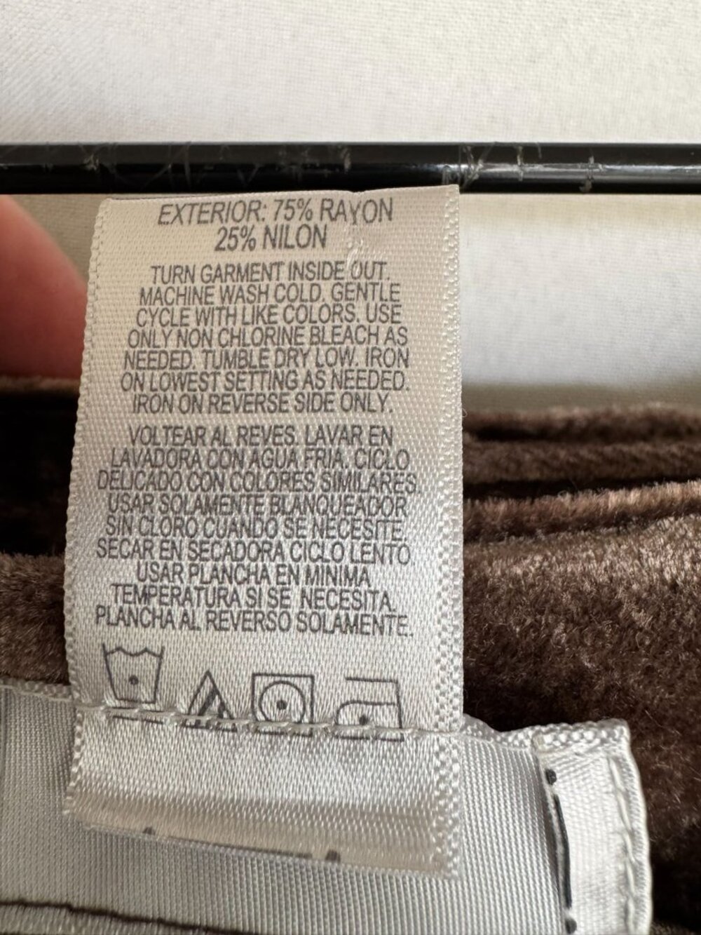 Y2k Metro 7 Chocolate Brown Crushed Velvet Mid Rise Cargo Jogger Capris Size 6 - Picture 13 of 13
